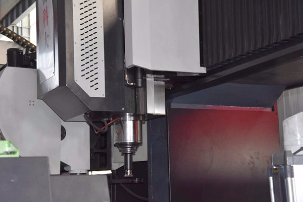 數控龍門銑床、龍門加工中心及立式加工中心刀庫卡刀故障的原因及解決辦法